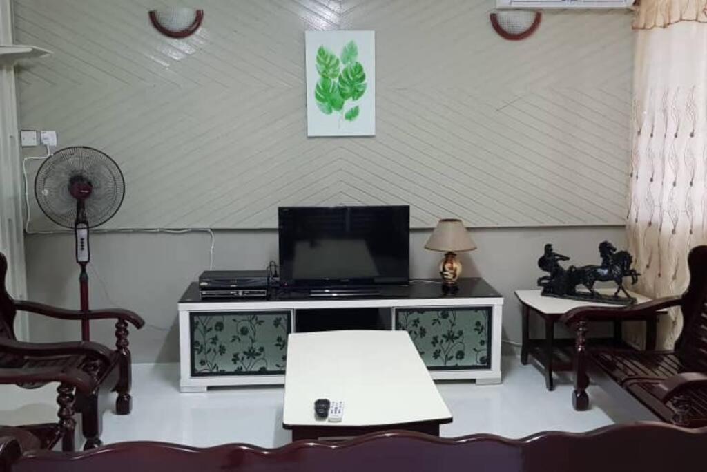 J & I Homestay 诗巫 外观 照片